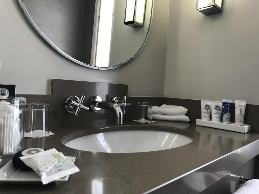 Hotel Recamier Paris Bagian luar foto